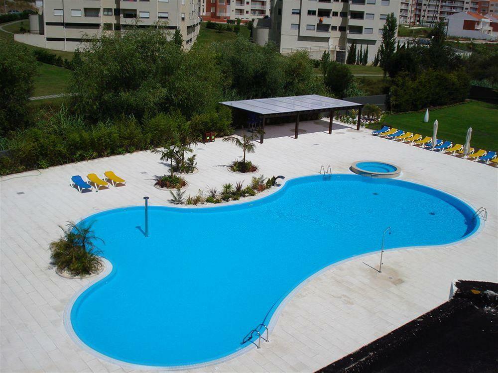 Malibu Foz Hotel - La Maison Younan Figueira da Foz Exteriér fotografie Swimming pool in the complex