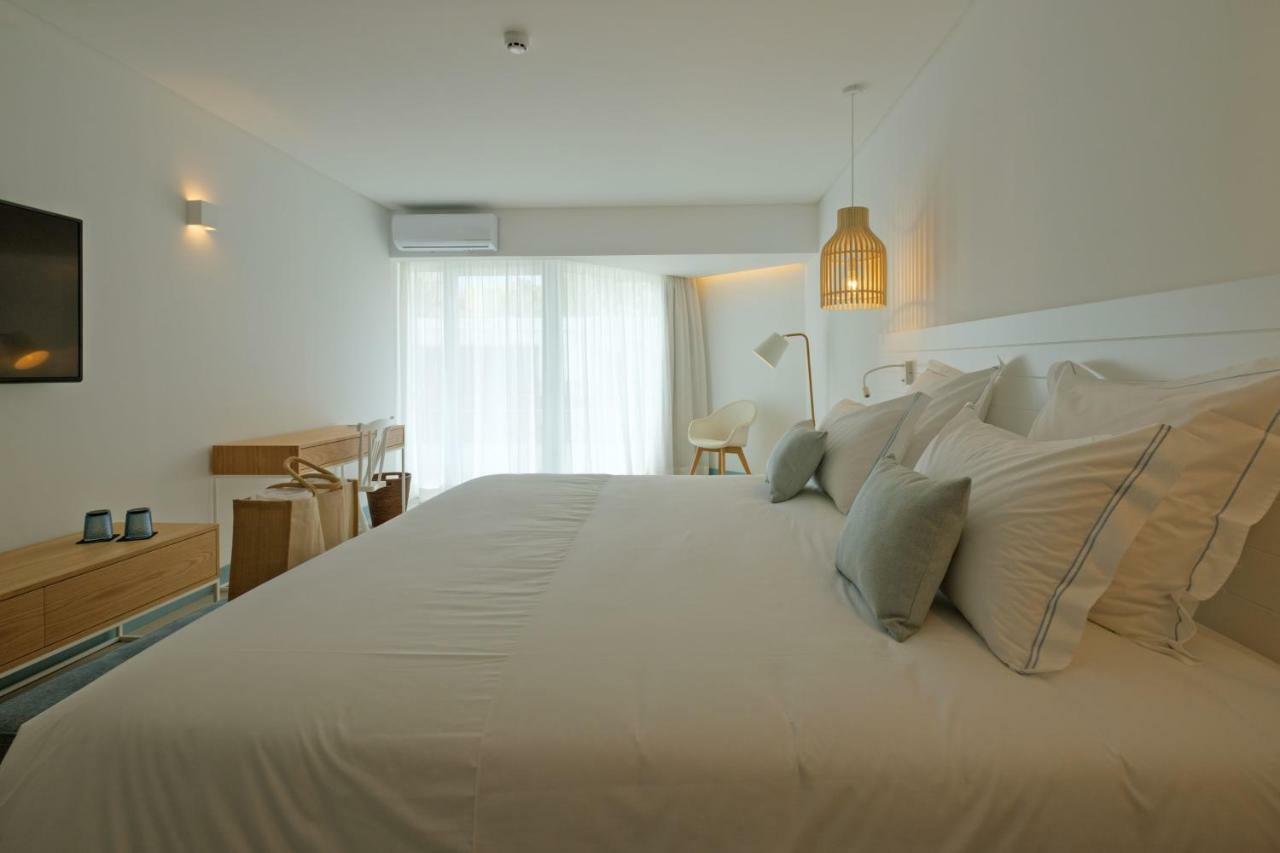 Malibu Foz Hotel - La Maison Younan Figueira da Foz Exteriér fotografie A room at the hotel